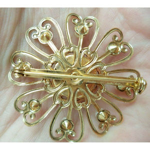 Vintage Jewelry - vintage faux pearl gold tone flower brooch pin Vintage Jewelry - vintage faux pearl gold tone flower brooch pin